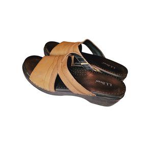 LL.‎ Bean Sandals size 8.5 tan leather slip on